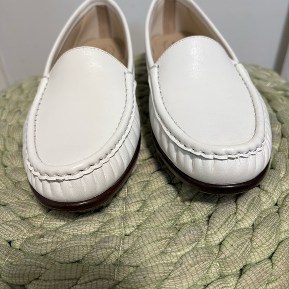 SAS Simplify Everyday White Leather Moccasin Slip In Comfort Loafer - Picture 4 of 9